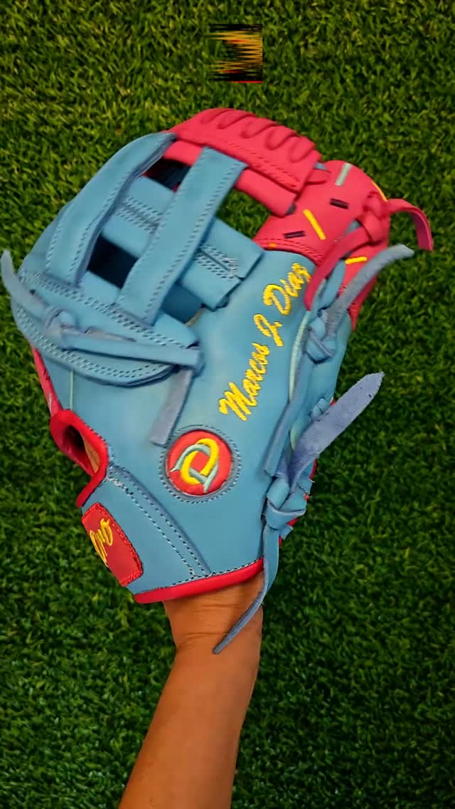 Custom Ice Cream glove—sweet design with serious performance.Fun look, pro-level feel, and built to stand out every inning.DeOro Sports
Custom yours now at deorosports.com#deorosports #customgloves #baseball #softball #fyp