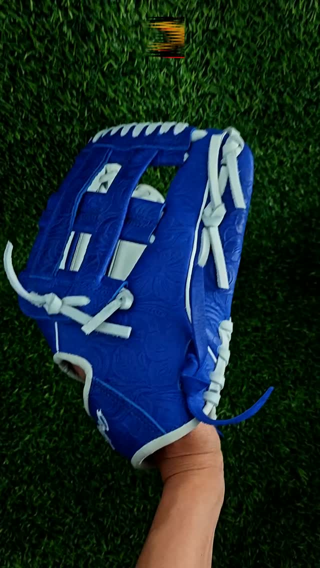 Custom Floral Blue!DeOro Sports
Custom yours now at deorosports.com#deorosports #customgloves #baseball #softball #fyp