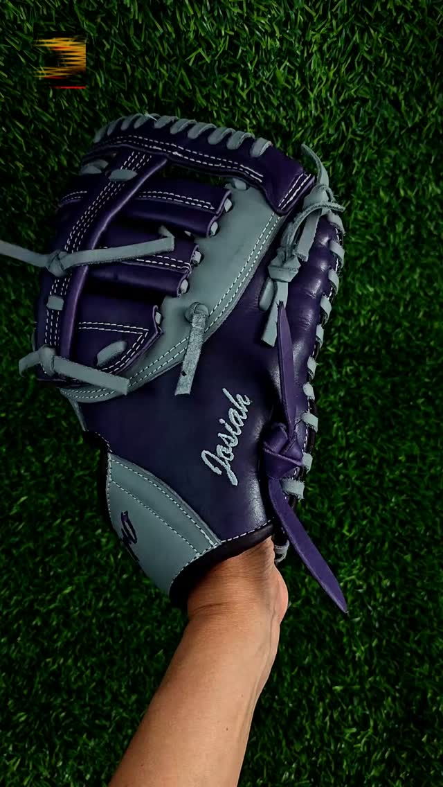 Confidence starts with the right gear. Secure every hop, snag every line drive, and play without doubt when your glove is built for you. 🔒⚾DeOro Sports
Custom yours now at deorosports.com#deorosports #customgloves #baseball #softball #fastpitch