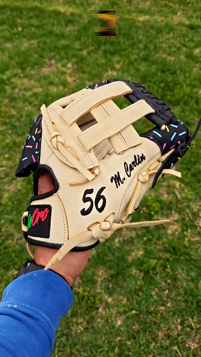 Scooping up ground balls with extra sprinkles today. 🍦⚾️#deorosports #customgloves #baseball #softball #fyp