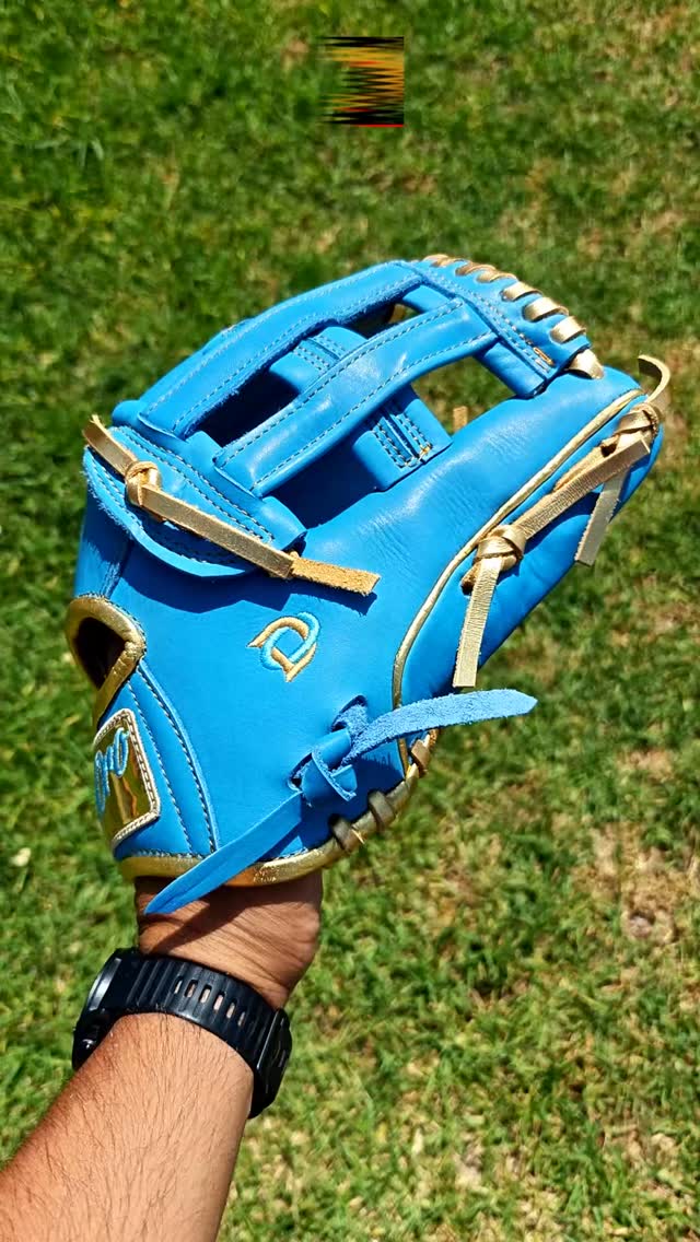 Dripping in gold and sky blue. This isn't just a glove; it’s a statement. 💎⚾️#deorosports #customgloves #baseball #softball #fyp