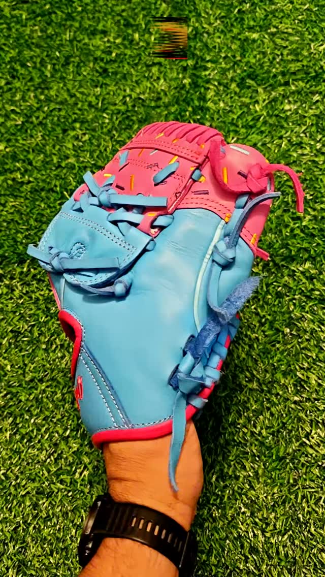 Custom Ice Cream glove with Pink Top!DeOro Sports
Custom yours now at deorosports.com#deorosports #customgloves #baseball #softball #fyp