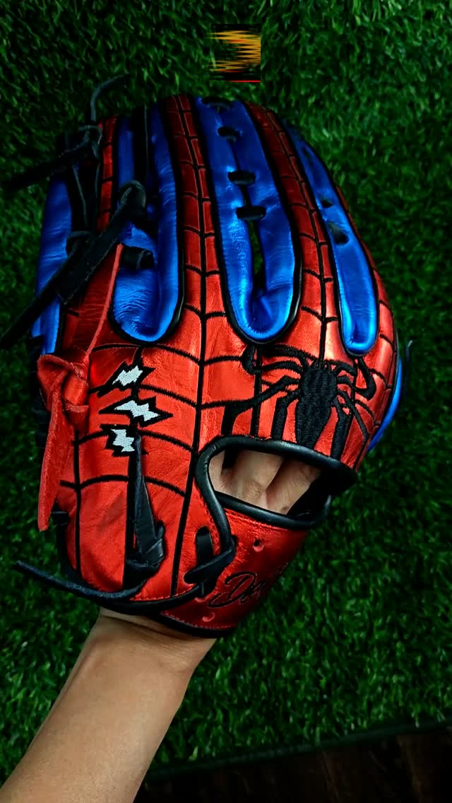 Blue and Red color combo never fails!DeOro Sports
Custom yours now at deorosports.com#deorosports #customgloves #baseball #softball #fyp
